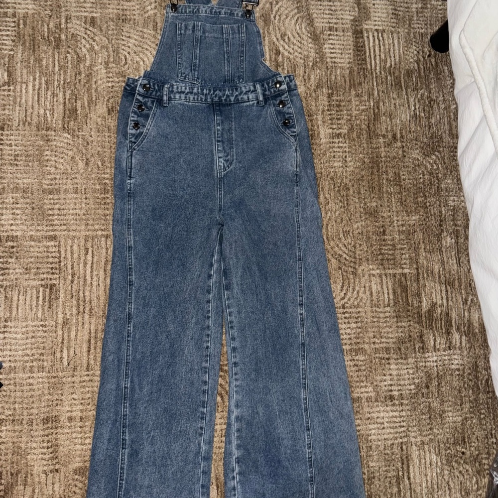 Listicle Classic Blue Denim Apparel